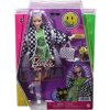 Barbie Extra Puppe in schwarz-weißer Rennwagejacke mit lila Haaren