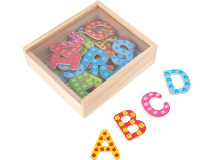 small foot Dřevěná barevná magnetická písmenka 37 ks
