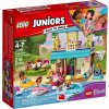 LEGO Juniors 10763 Stephanie a jej dom pri jazere