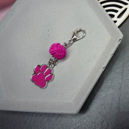 mizuhiki přívěsek tlapka momo 1