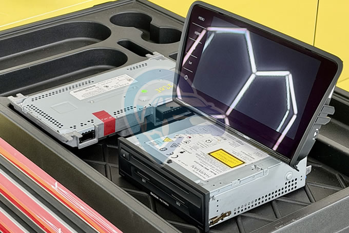 Škoda Octavia 3 RS - Škoda Columbus MIB2.5 retrofit + Canton