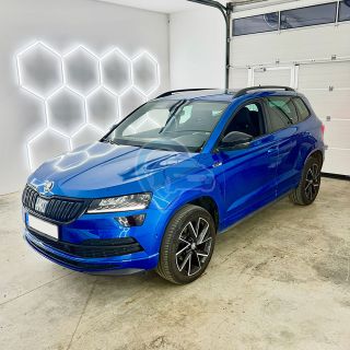 Škoda Karoq z roku 2021 s originální navigací Škoda Amundsen MIB3 dorazil pro aktualizaci map a softwaru. Bohužel si...