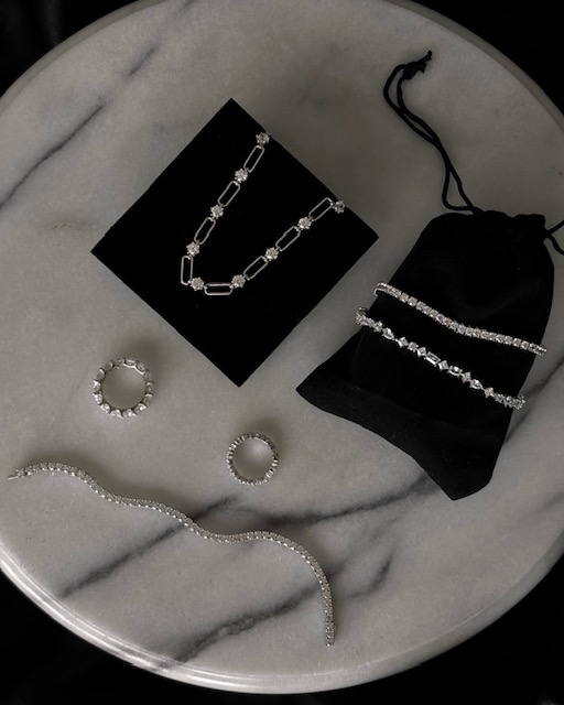 Typy zapínání náušnic - jak vybrat správně?