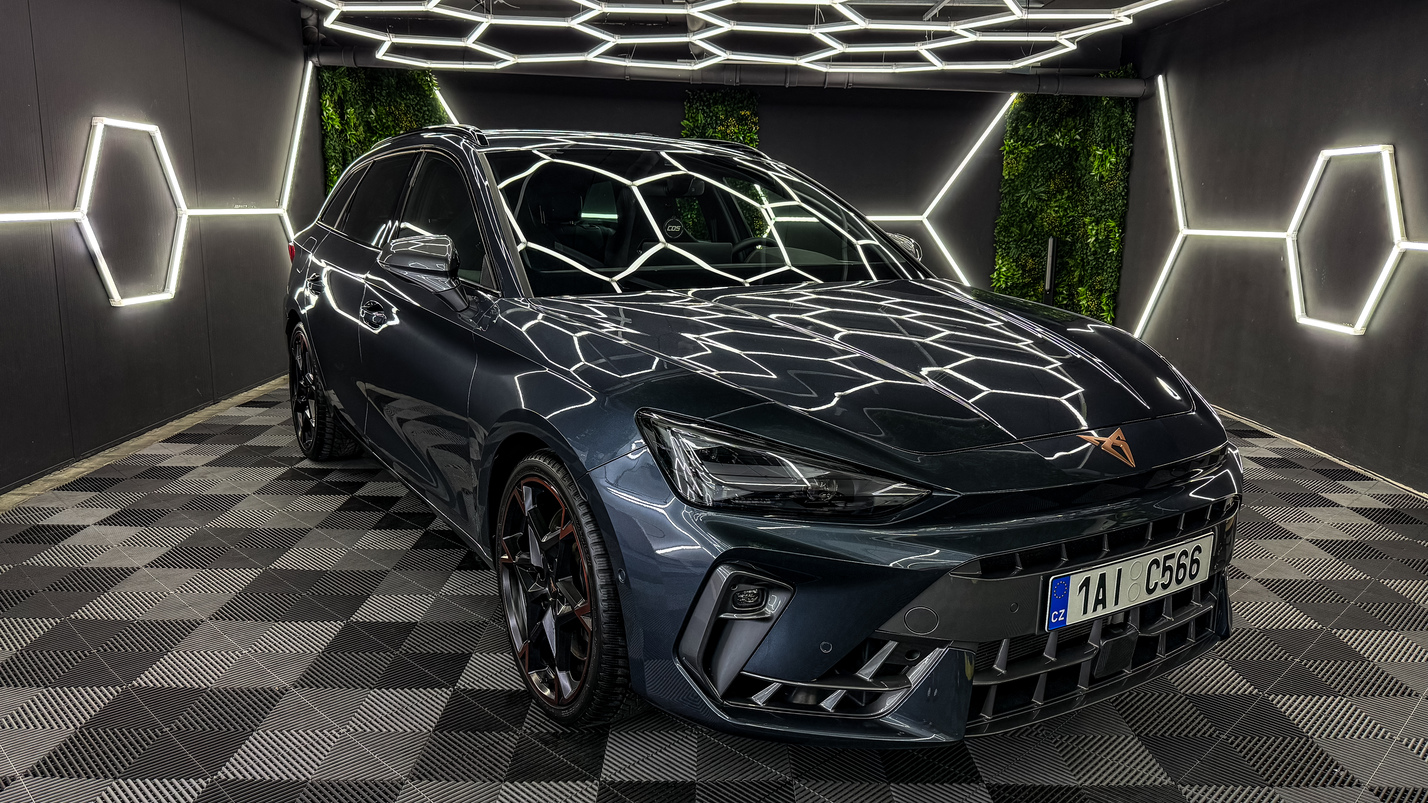 CUPRA Leon VZ – kompletní detailing, doplnění ochrany a příprava na předání 🚗✨