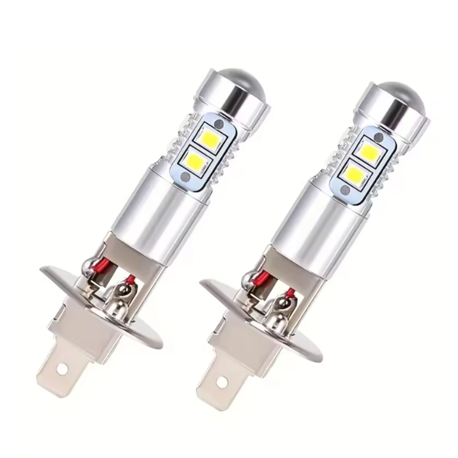 Sada 2 kusů výkonných LED autožárovek H1 na bílém pozadí