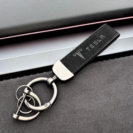 premiova klicenka tesla