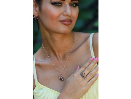 Stříbrné náušnice INSPIRATION z kolekce Srdce Zahrady Jsou elegantní stříbrnou inspirativní kombinací
