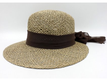 Slaměný klobouček s barevnou mašli z mořské trávy - Fiebig 1903