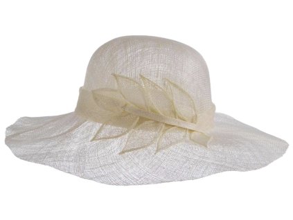 Cloche smetanový slavnostní klobouk s ozdobou - ze sisálové slámy