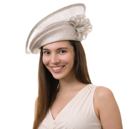 Slavnostní klobouk Seeberger s dekorativním květem