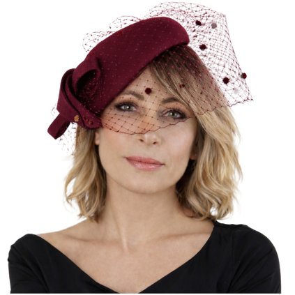 Bordó plstěná slavnostní lodička se závojem