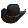 Westernový černý klobouk s koženým řemínkem - Gambler