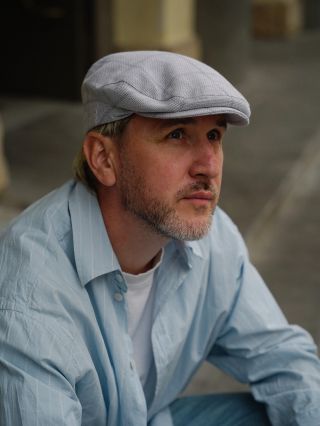 Jiná bekovka pro každou náladu? Ano! Máme letní i zimní kousky v různých barvách, s vzorovanými a jednobarevnými designy....