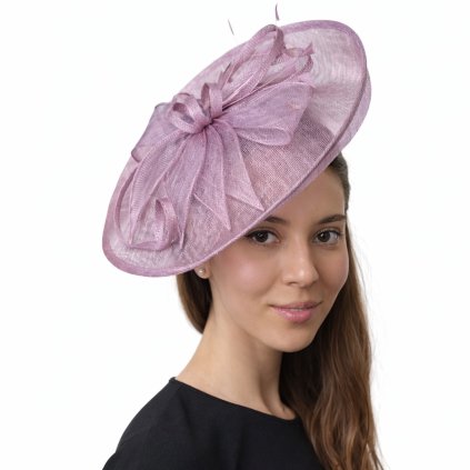 Ametystový dámsky fascinátor na čelenke