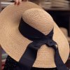 Dámsky nekrčivý slamený klobúk s veľkou krempou a modrou stuhou - Marone