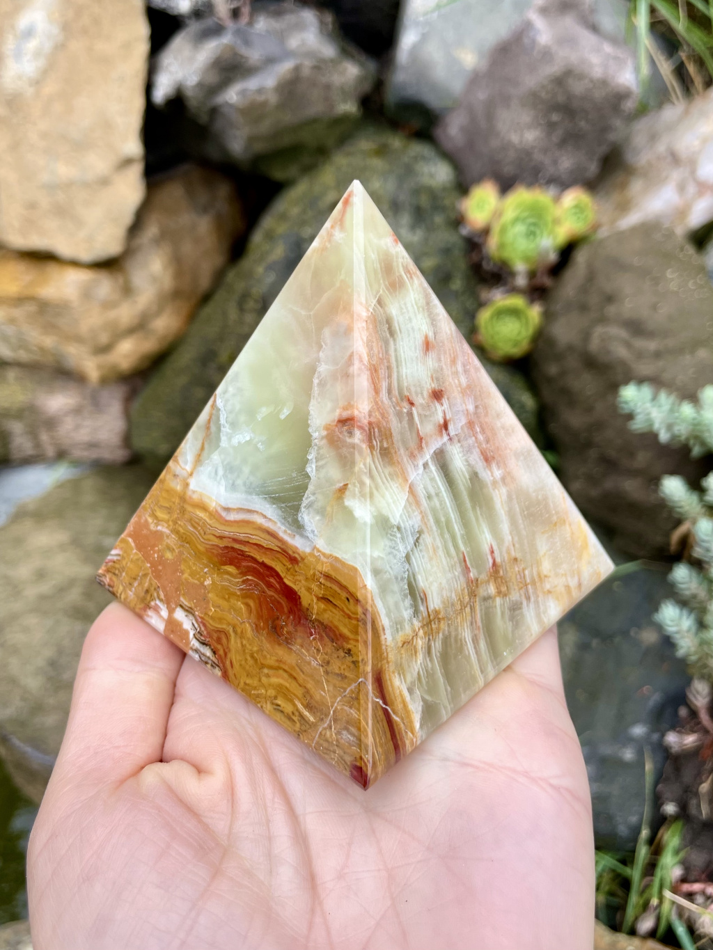 pyramida aragonitová zlatý onyx Ohnivé nebe č.1 G2 894 5