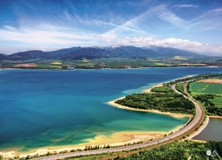 Slovenský Karibik. Spoznáte o akú priehradu ide?