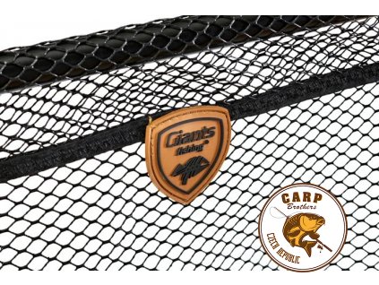 Giants fishing Podběrák Deluxe Landing Net Rubber 85x75cm ( 2x rukojeť ) 