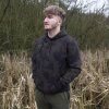 AVID CARP DISTORTION CAMO HOODIE (Velikost Medium)
