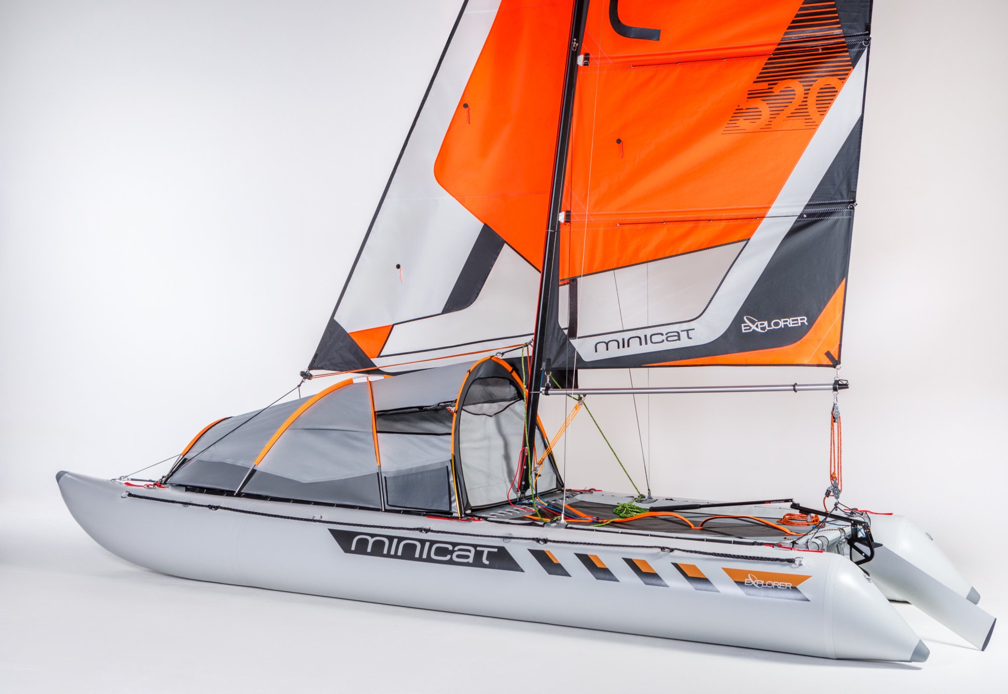 Nový Minicat 520 Explorer