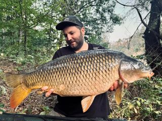 Mates a jeho překrásný kapr z přehrady 👌👌👌 #carpsonbaits #boiliesztřebíče #ONLY #kapřijenomkapři