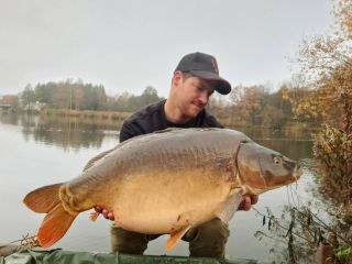 Radkova zimní ryba s váhou 22+ 👌👌👌 #carpsonbaits #boiliesztřebíče #cbrodina #kapřijenomkapři