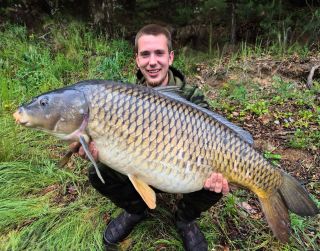 Jedna z mnoha krásných ryb z loňské sezóny 😍😍😍 #carpsonbaits #boiliesztřebíče #CB1 #kapřijenomkapři