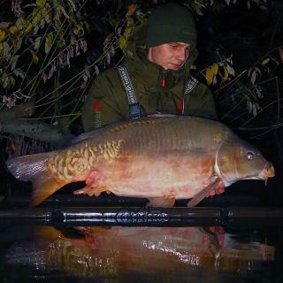 Ještě předtím, než pískovna zamrzla, se mi podařilo zdolat krásného kapra! Do studené vody jsem zvolil Active pellet mix,...