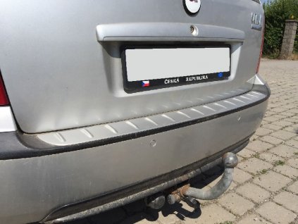 Kryt nákladové hrany Škoda Octavia I Liftback 1996-2010 stříbrný matný | Milotec