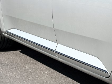 Boční lišty Milotec Škoda Superb III limusine/combi 2015- černá