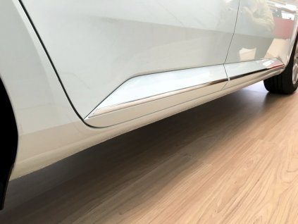 Boční lišty Milotec Škoda Superb III limusine/combi 2015- leštěný nerez