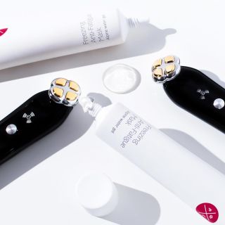 Dr. Levy Contour Pro a maska Freezing Anti-Fatigue Mask hladce spolupracují a poskytují silný zážitek jako v lázních,...