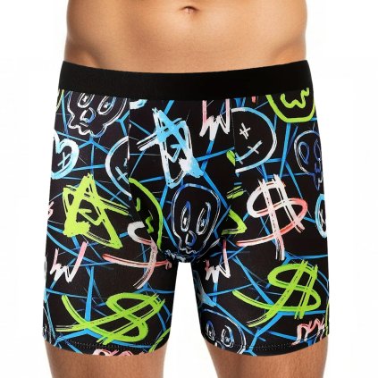 Multibarevné boxerky klasického střihu s výrazným designem na postavě