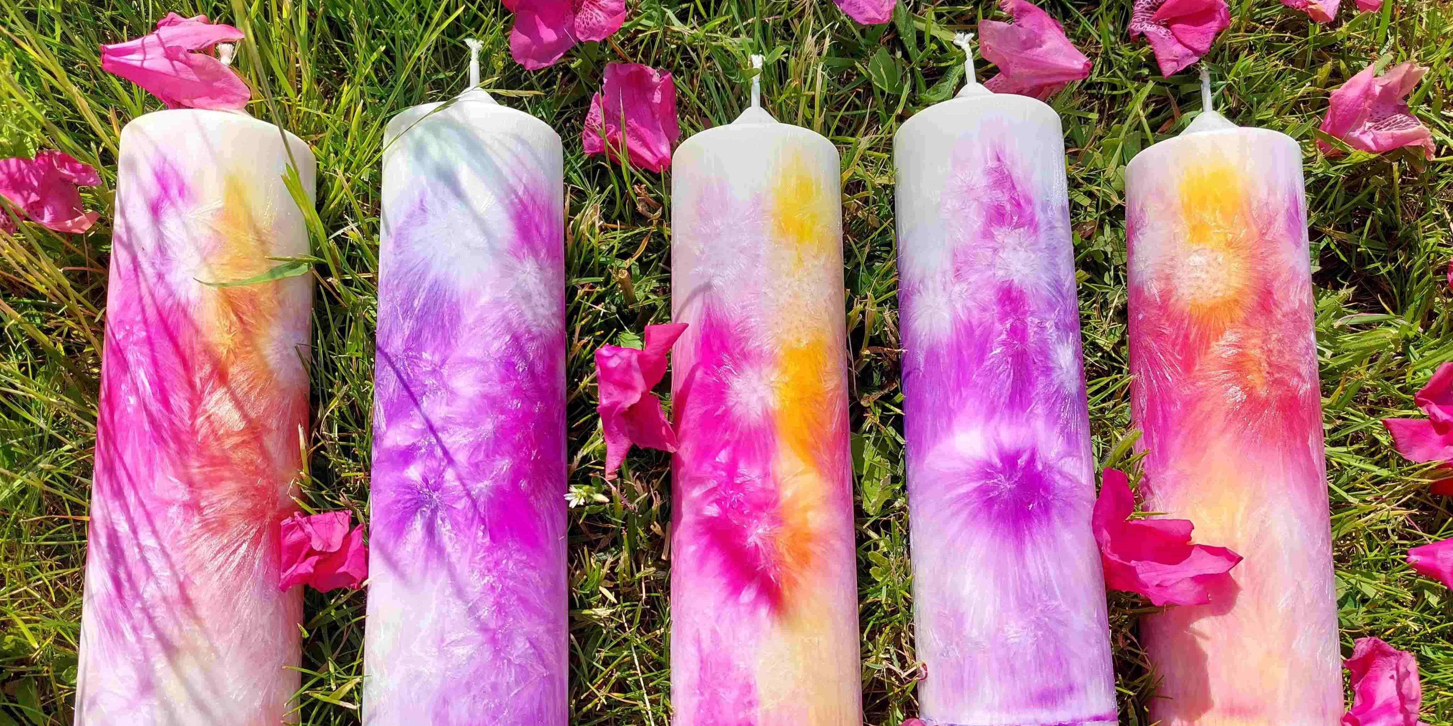 Svíčky z palmového vosku CassiopeiaLight, energetické nástroje, unikátní kresba v každé svíčce