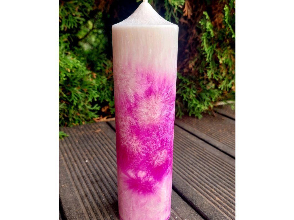 Růžová svíčka z palmového vosku