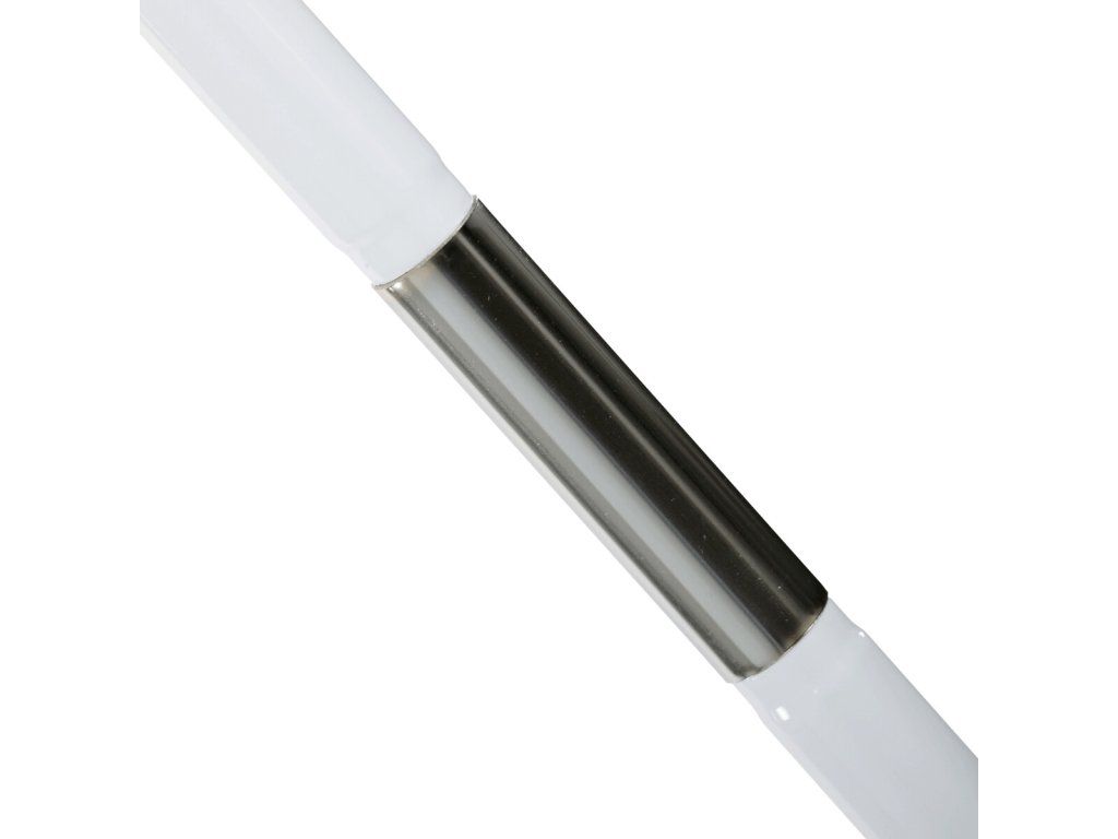 Minimalistický stojanový vešiak LEIF biely – v interiéri