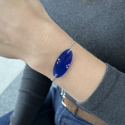 Náramek Pulcheria modrý Ryzlink se třpytkami na ruce 1024x1024