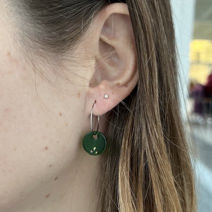 Náušnice Eufrozina mini z láhve Bohemia sekt se třpytkami na kroužku na uchu 1024x1024