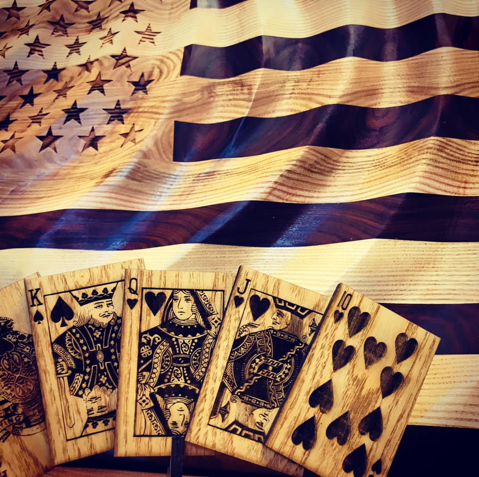 Tomáš má ke dřevu srdeční vztah a opět jsme blízko Šumavy v KLatovech