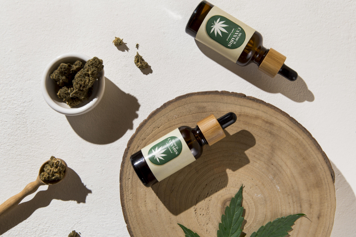 cbd-olej-a-kvety.jpg