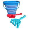 gumový skládací kyblíček na písek modrý 1