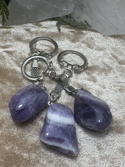 Klíčenka ametyst