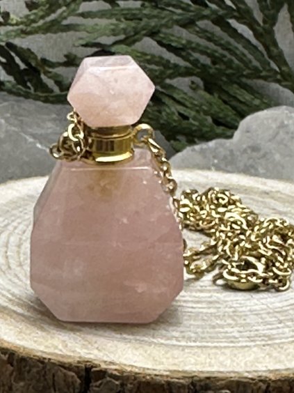 Lahvička růženín