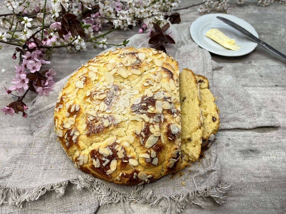 mazanec_bez_lepku_velikonoce_recept_peceny