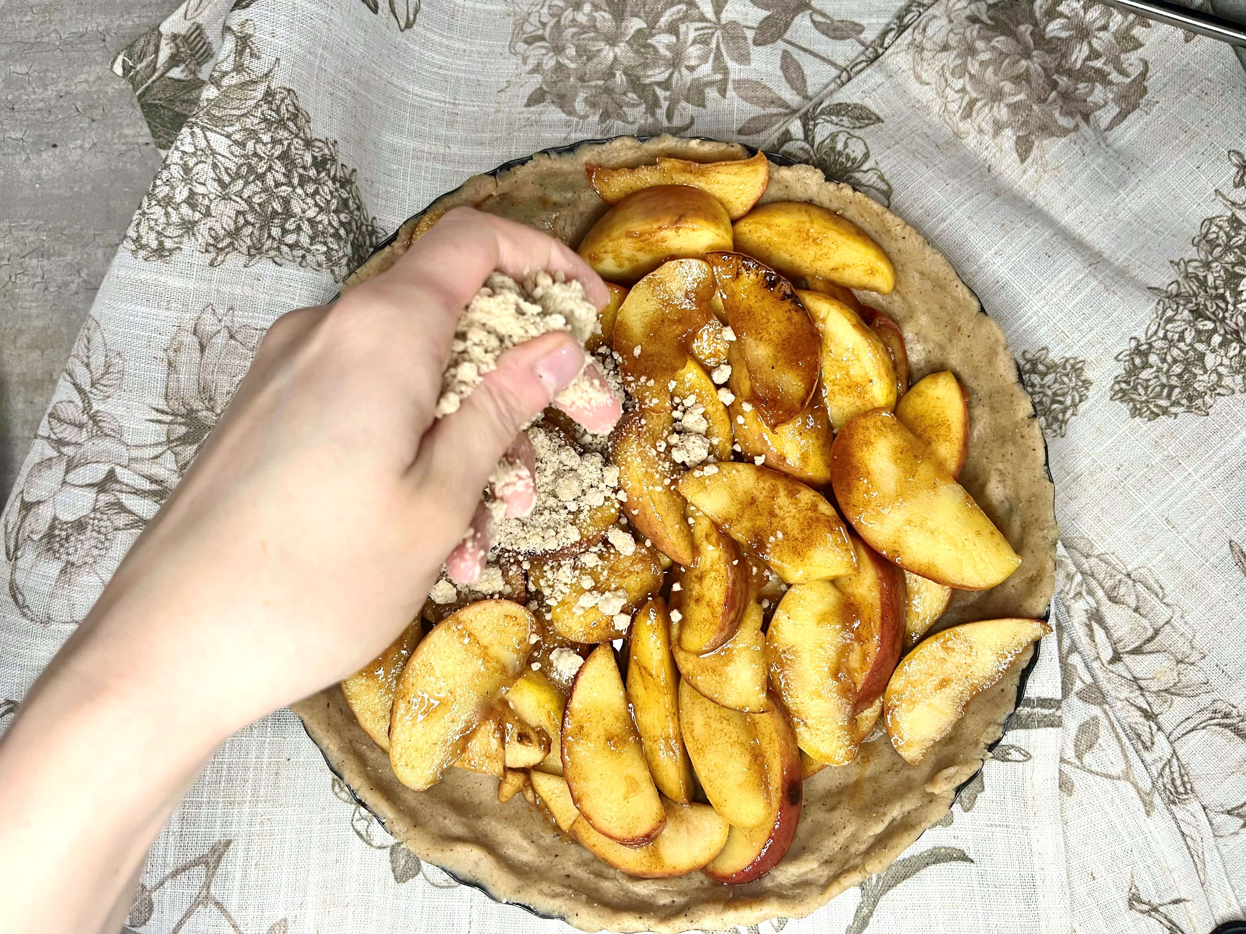 recept_bezlepkovy_Jablecny_kolac-02