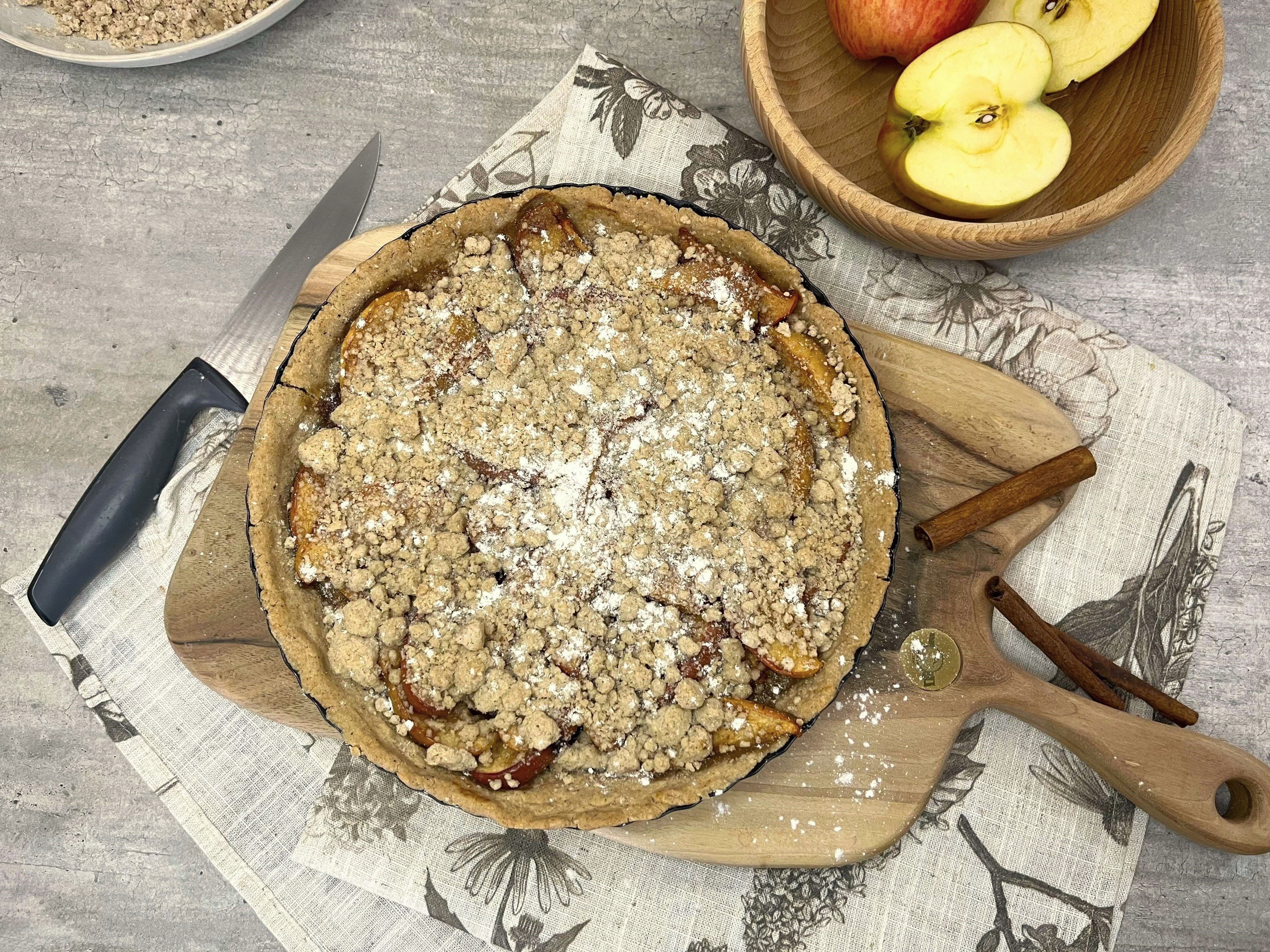 recept_bezlepkovy_Jablecny_kolac-03