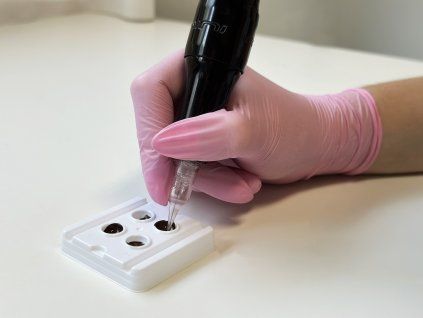 25108 1 plastic white cups xs 10pcs