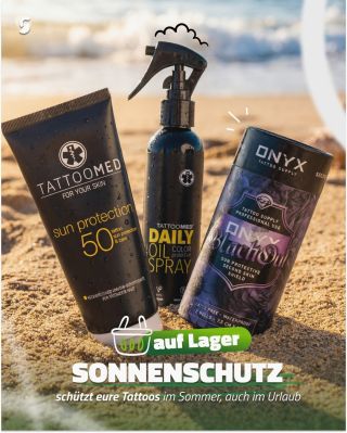 Sonne, Meer, Festivals und lange Tage draußen. ☀️ Tattoos genießen den Sommer mit euch, aber UV-Strahlung bekommt ihnen...