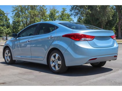 120215 zadni naraznik s pdc hyundai elantra v md 2010 2013 pred faceliftem 866103x710