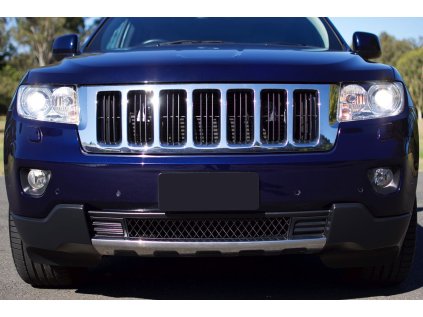 JEEP GRAND CHEROKEE IV WK2 2010-2014 PŘED FACELIFTEM PŘEDNÍ NÁRAZNÍK HORNÍ PDC A PODLOŽKY 68078269AB